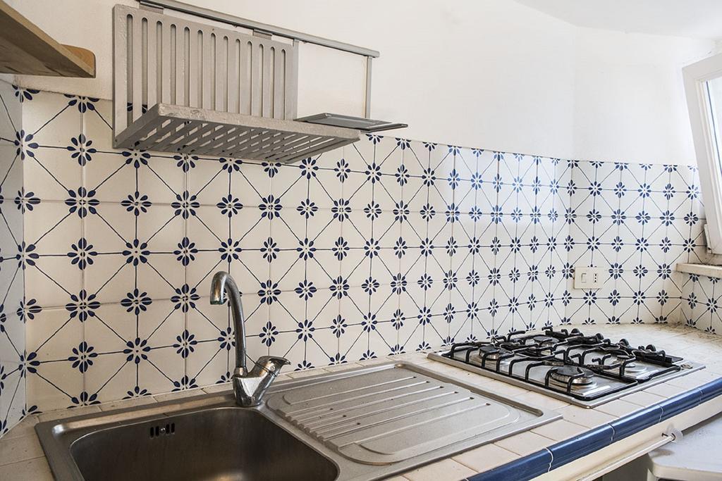 Apartamento Raffaele Ponza Habitación foto